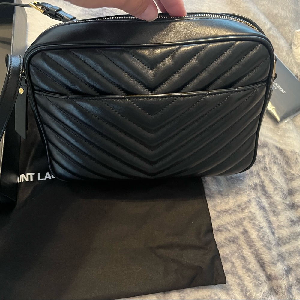 Saint Laurent Black Chevron Crossbody with Gold Logo - Picture 4 of 15